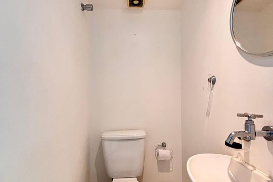 Lavabo de apartamento à venda com 1 quarto, 45m² em Indianópolis, São Paulo