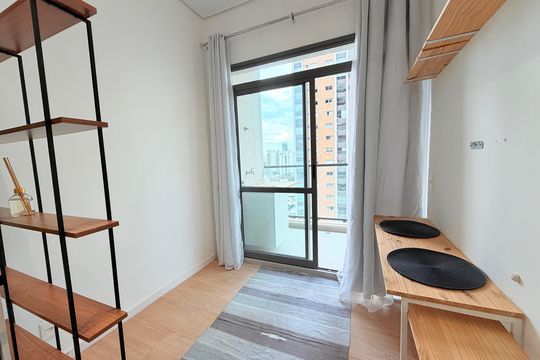 Sala de kitnet/studio para alugar com 1 quarto, 33m² em Itaim Bibi, São Paulo