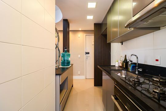 Cozinha de apartamento para alugar com 2 quartos, 95m² em Jardim Parque Morumbi, São Paulo