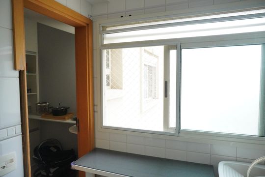 Área de Serviço de apartamento para alugar com 2 quartos, 140m² em Residencial Tambore Iii, Santana de Parnaíba