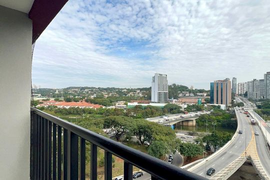 Varanda de kitnet/studio para alugar com 1 quarto, 25m² em Pinheiros, São Paulo