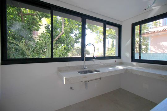 Cozinha de apartamento à venda com 4 quartos, 267m² em Sion, Belo Horizonte