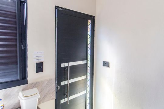 Entrada de kitnet/studio para alugar com 1 quarto, 17m² em Cidade Ariston Estela Azevedo, Carapicuíba