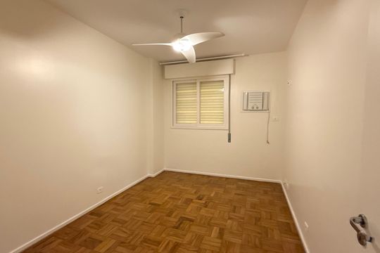 Quarto de apartamento para alugar com 4 quartos, 106m² em Pitangueiras, Guarujá