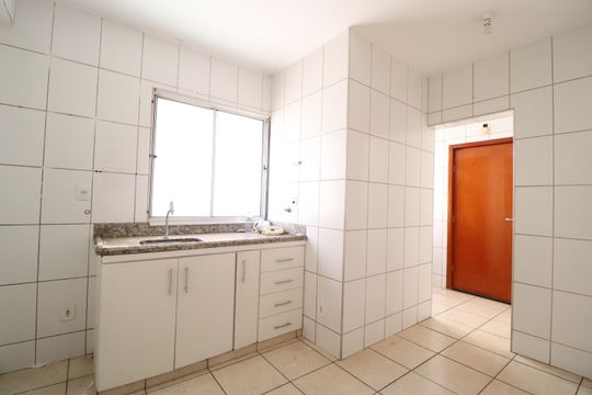 Cozinha de apartamento para alugar com 3 quartos, 110m² em Centro, Uberlândia
