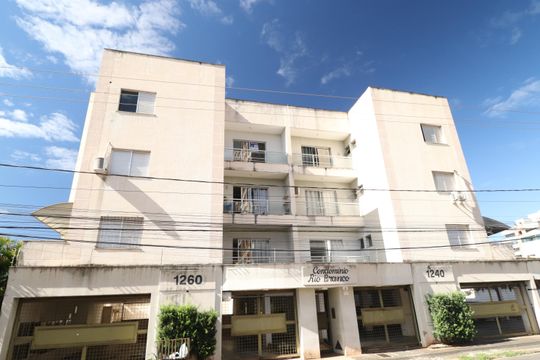 Fachada de apartamento para alugar com 3 quartos, 110m² em Centro, Uberlândia