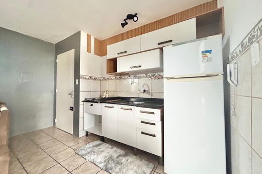 Cozinha de apartamento à venda com 1 quarto, 42m² em Centro, São Leopoldo
