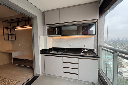 Cozinha de apartamento à venda com 1 quarto, 30m² em Pinheiros, São Paulo