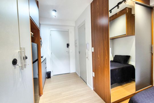 Sala/Quarto de kitnet/studio à venda com 1 quarto, 15m² em República, São Paulo