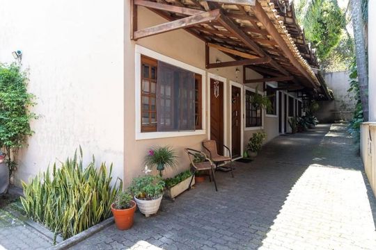 Área Externa de casa à venda com 2 quartos, 118m² em Vila Alexandria, São Paulo