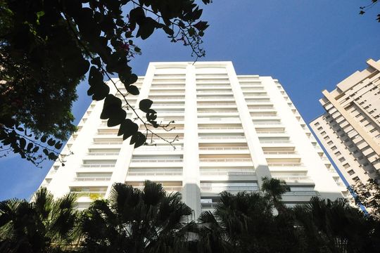 Fachada de apartamento à venda com 4 quartos, 248m² em Vila Suzana, São Paulo