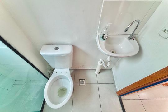 Banheiro de apartamento para alugar com 2 quartos, 41m² em Parada Xv de Novembro, São Paulo