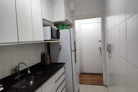 Cozinha de apartamento à venda com 2 quartos, 42m² em Água Branca, São Paulo