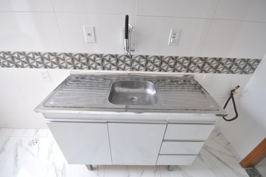 Cozinha de apartamento à venda com 1 quarto, 30m² em Vila Constança, São Paulo