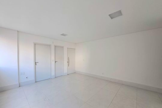 Sala de apartamento à venda com 2 quartos, 75m² em Funcionários, Belo Horizonte