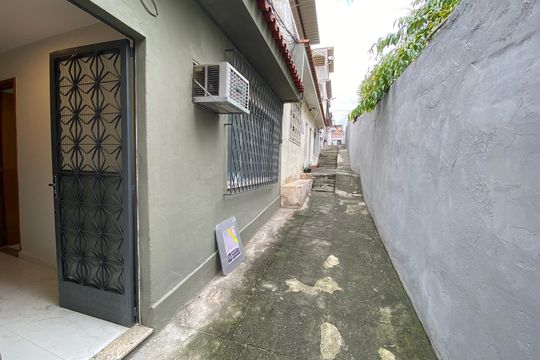 Fachada de casa para alugar com 2 quartos, 55m² em Piedade, Rio de Janeiro