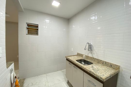 Cozinha e Área de Serviço de casa para alugar com 2 quartos, 55m² em Piedade, Rio de Janeiro