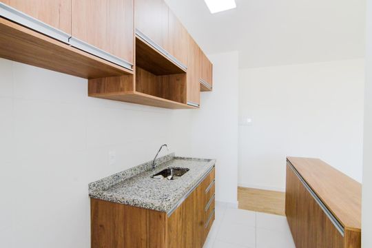 Cozinha de apartamento à venda com 2 quartos, 68m² em Vila Galvão, Guarulhos