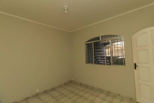 Casa para alugar com 3 quartos, 100m² em Cidade Satelite Santa Barbara, São Paulo