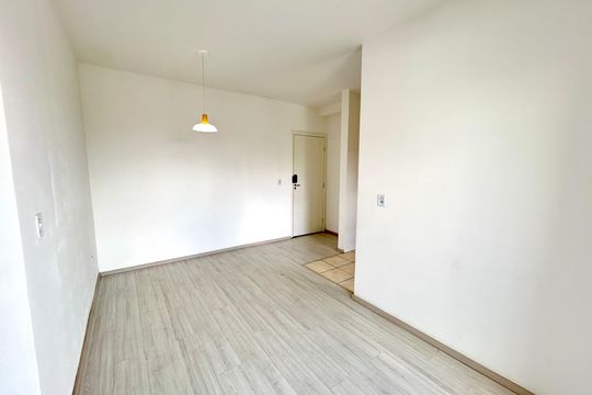 Sala de apartamento à venda com 2 quartos, 47m² em Jardim Vila Galvão, Guarulhos