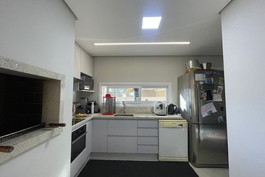 Cozinha de casa à venda com 3 quartos, 183m² em Cristo Rei, São Leopoldo