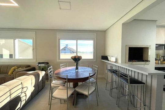Sala de casa à venda com 3 quartos, 183m² em Cristo Rei, São Leopoldo