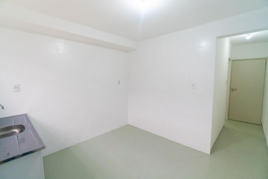 Cozinha de casa para alugar com 3 quartos, 180m² em Vila Alexandria, São Paulo