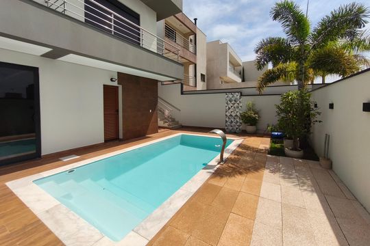 Quintal - Piscina de casa de condomínio à venda com 3 quartos, 289m² em Swiss Park, Campinas
