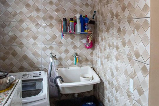 Casa 1 - Área de Serviço de casa à venda com 3 quartos, 125m² em Vila Nogueira, Diadema