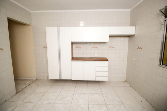 Cozinha de casa para alugar com 2 quartos, 350m² em Vila Tibiriçá, Santo André