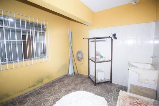 Área de Serviço de casa para alugar com 2 quartos, 350m² em Vila Tibiriçá, Santo André