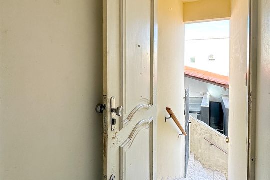 Hall de entrada de apartamento para alugar com 1 quarto, 28m² em Ipiranga, São José