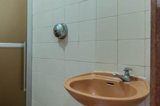 Banheiro de Serviço de apartamento à venda com 3 quartos, 135m² em Grajaú, Rio de Janeiro