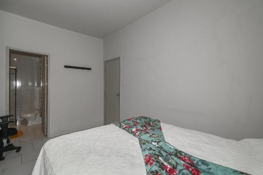 Suíte de apartamento para alugar com 1 quarto, 40m² em Auxiliadora, Porto Alegre