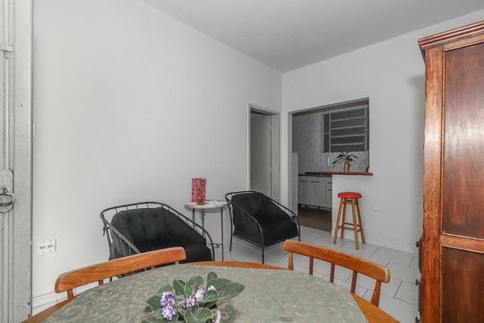 Sala de apartamento para alugar com 1 quarto, 40m² em Auxiliadora, Porto Alegre