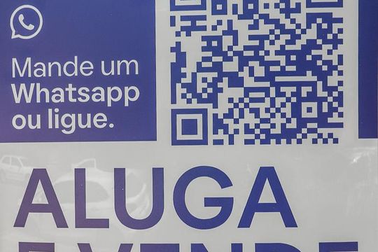 Placa de apartamento para alugar com 1 quarto, 40m² em Auxiliadora, Porto Alegre