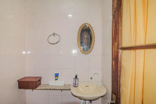 Lavabo de casa à venda com 3 quartos, 156m² em Bom Jesus, Porto Alegre