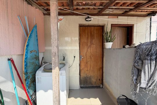 Área de serviço de kitnet/studio para alugar com 1 quarto, 43m² em Curicica, Rio de Janeiro