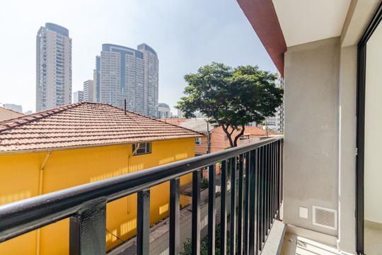 Varanda de kitnet/studio para alugar com 1 quarto, 25m² em Pinheiros, São Paulo