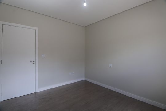 Quarto 2 de casa à venda com 3 quartos, 131m² em Estância Velha, Canoas