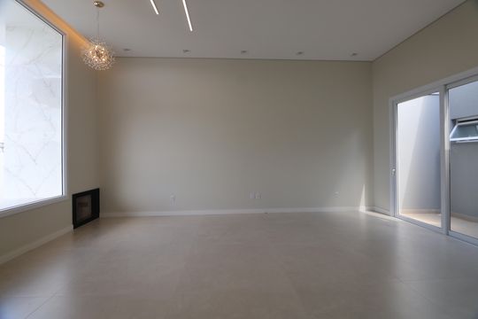 Sala de casa à venda com 3 quartos, 131m² em Estância Velha, Canoas