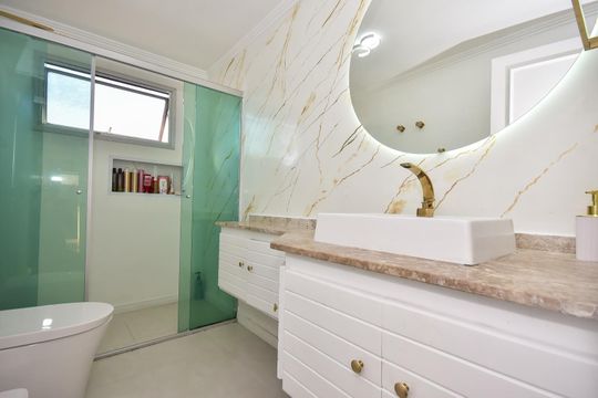 Banheiro Suíte 2 de apartamento para alugar com 4 quartos, 200m² em Vila Andrade, São Paulo