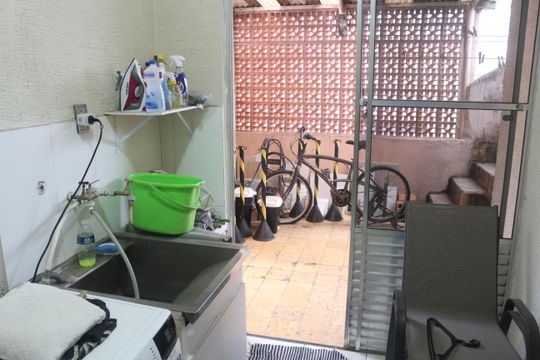 Área de Serviço de casa à venda com 3 quartos, 170m² em Santa Maria, São Caetano do Sul
