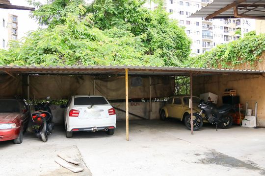 Quintal de casa à venda com 1 quarto, 650m² em Del Castilho, Rio de Janeiro