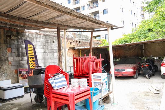 Quintal de casa à venda com 1 quarto, 650m² em Del Castilho, Rio de Janeiro