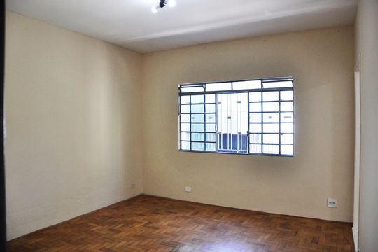 Sala de casa para alugar com 2 quartos, 120m² em Jardim Peri, São Paulo