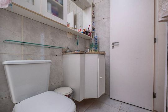 Banheiro Social de casa de condomínio à venda com 4 quartos, 150m² em Pompeia, São Paulo
