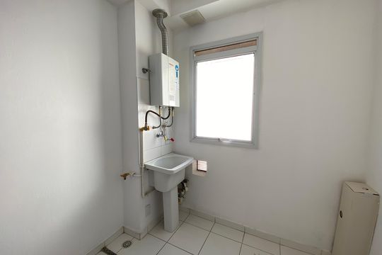 Área de Serviço de apartamento para alugar com 2 quartos, 43m² em Jardim Boa Vista (Zona Oeste), Osasco