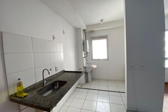 Cozinha de apartamento para alugar com 2 quartos, 43m² em Jardim Boa Vista (Zona Oeste), Osasco