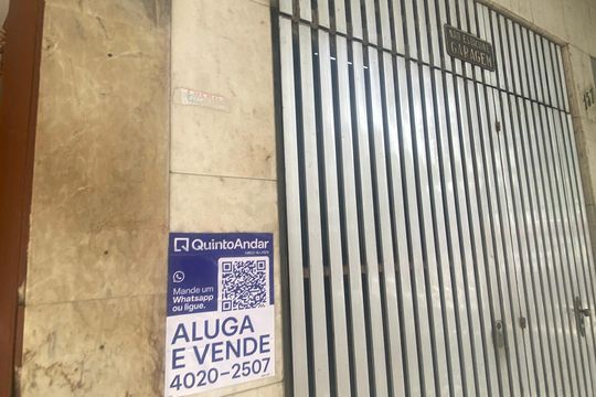 Placa de apartamento à venda com 3 quartos, 240m² em Copacabana, Rio de Janeiro